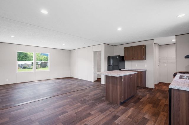 142 Meadow View, Pikeville, TN 37367