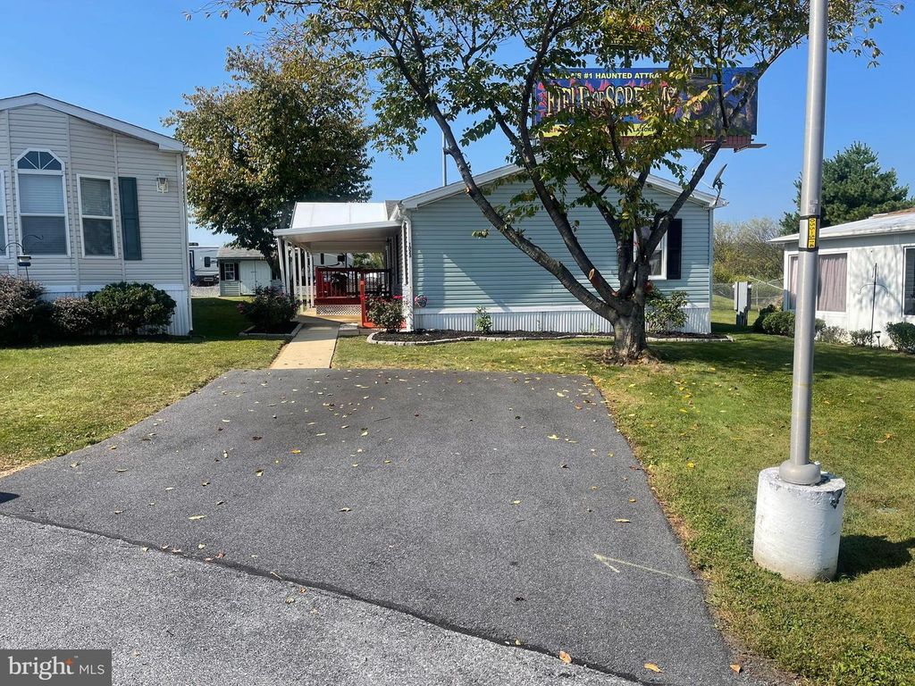 1023 YARROW AVE, Reading, PA 19605