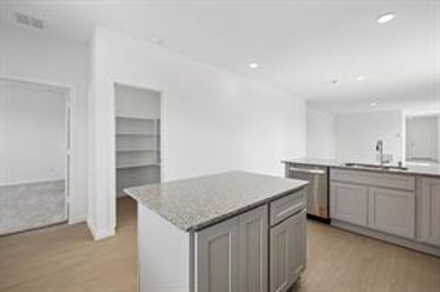 905 Silver Buckle Lane, Montgomery, TX 77356