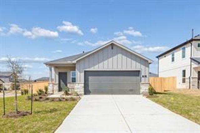 905 Silver Buckle Lane, Montgomery, TX 77356