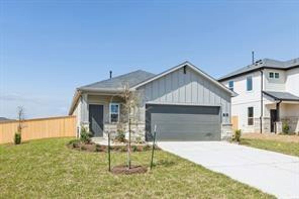 905 Silver Buckle Lane, Montgomery, TX 77356