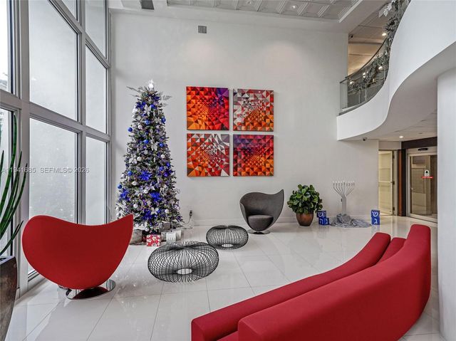 5701 Collins Ave 1415, Miami Beach, FL 33140