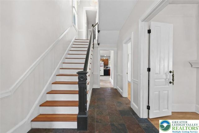 417 Clinton Terrace, Easton, PA 18042