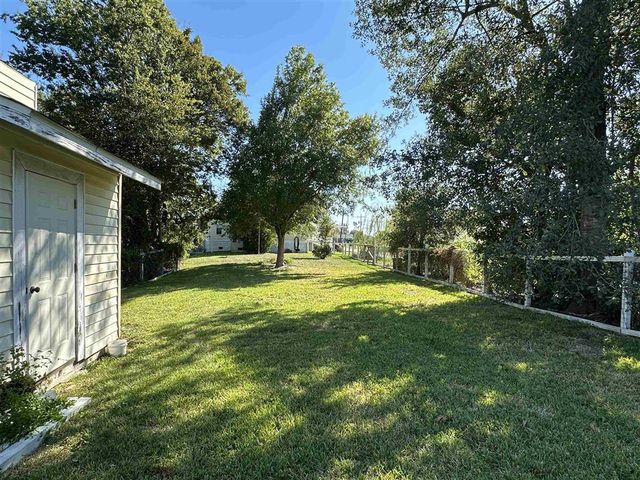 408 E Krause Street, Westlake, LA 70669