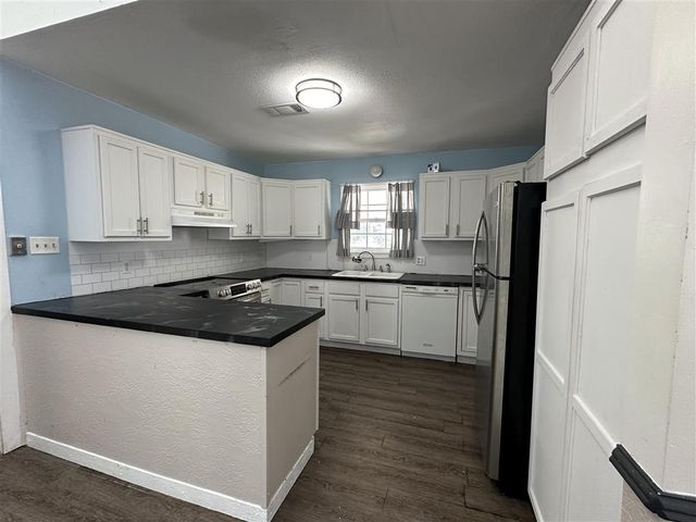 408 E Krause Street, Westlake, LA 70669