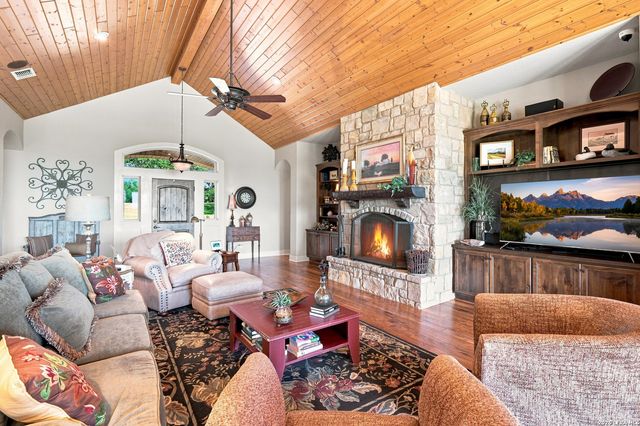 116 Peppergrass Drive, Spring Branch, TX 78070