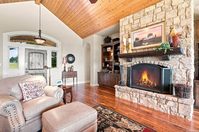 116 Peppergrass Drive, Spring Branch, TX 78070