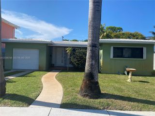 1845 Thomas St, Hollywood, FL 33020