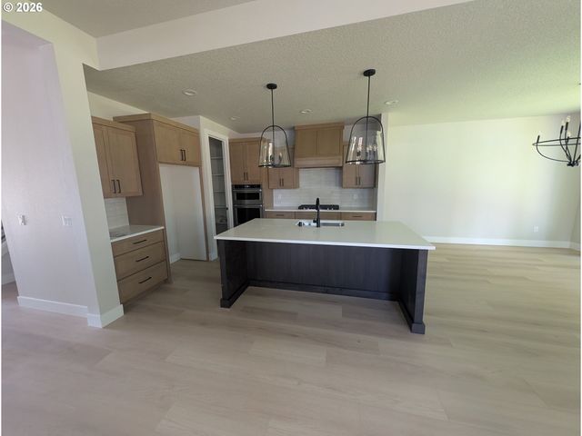 1320 Se 188TH Ave, Vancouver, WA 98683