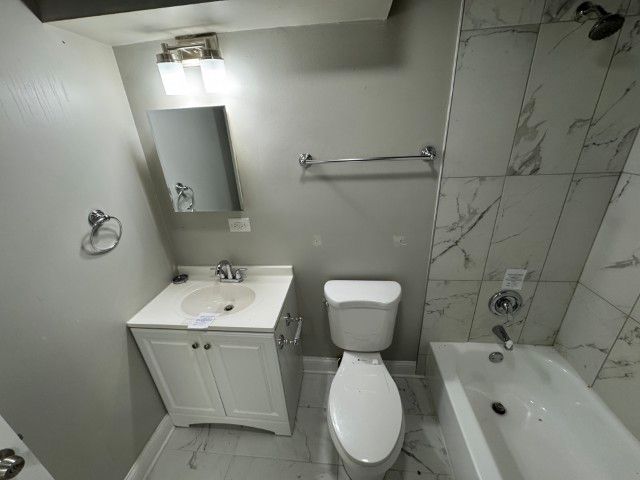 54 Mionske Drive, Lake Zurich, IL 60047