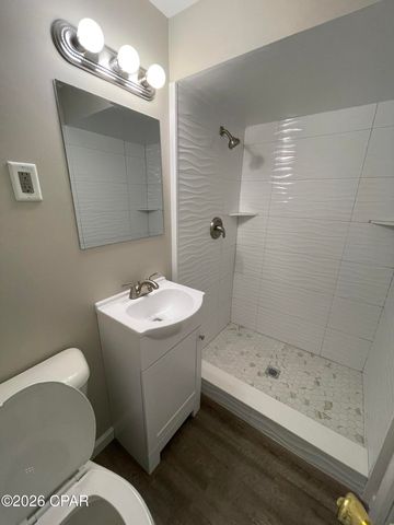 1113 Mckenzie Avenue B, Panama City, FL 32401