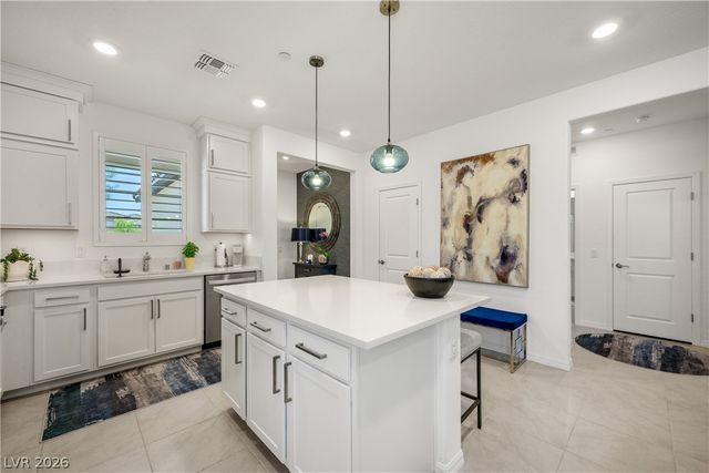 69 Stone Bluff Lane, Henderson, NV 89011