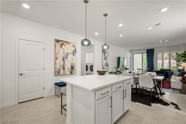 69 Stone Bluff Lane, Henderson, NV 89011