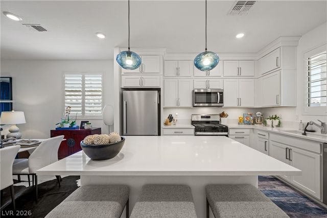 69 Stone Bluff Lane, Henderson, NV 89011