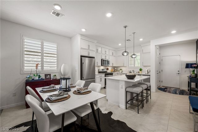 69 Stone Bluff Lane, Henderson, NV 89011