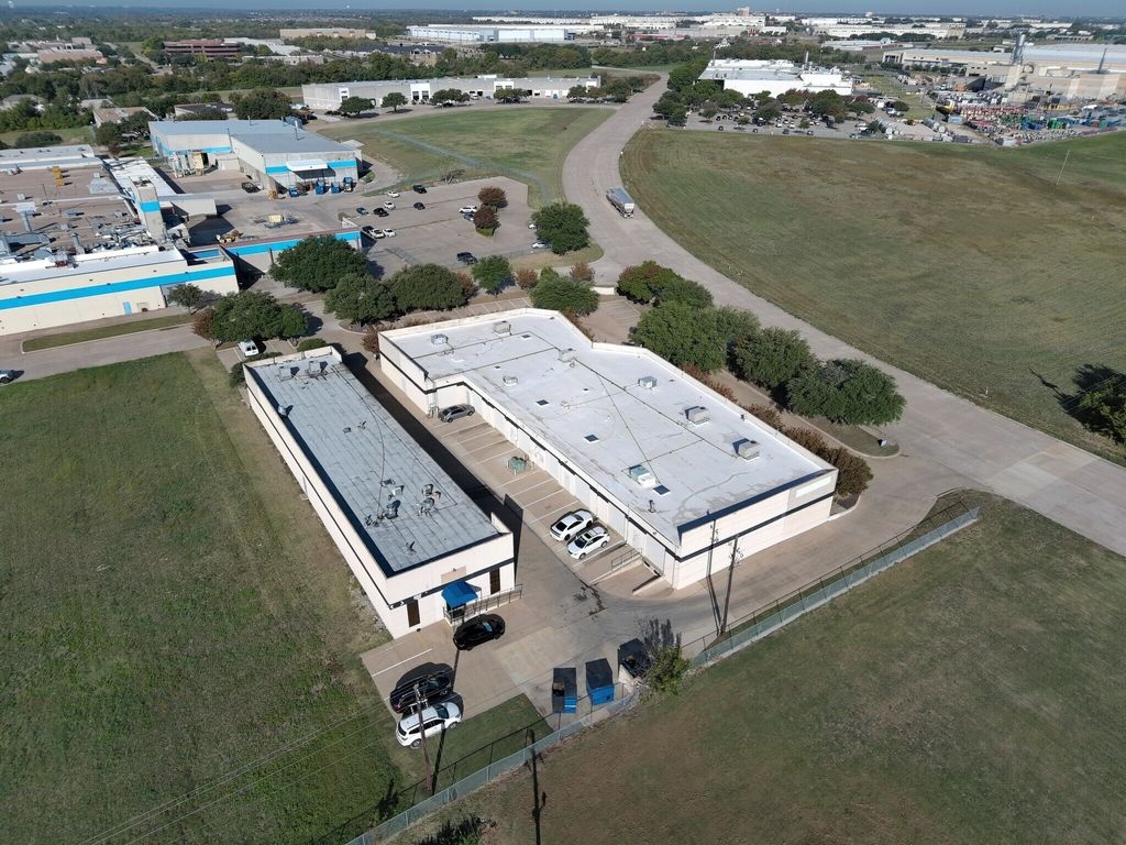 400 E Centre Park Boulevard 101, Desoto, TX 75115