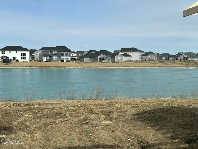 9830 Featherwood Lane, Sylvania, OH 43560