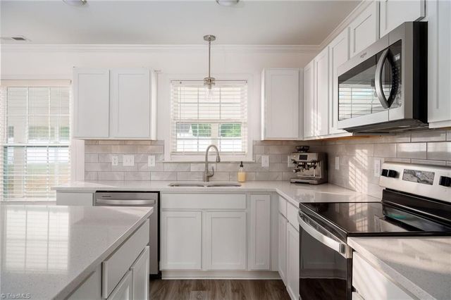 2938 Lashmit Drive, Winston-salem, NC 27103