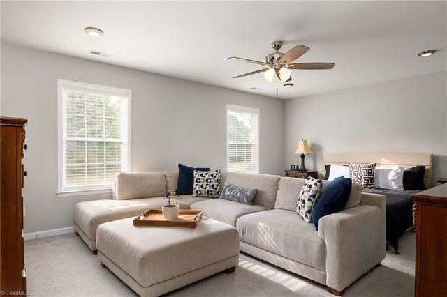 2938 Lashmit Drive, Winston-salem, NC 27103