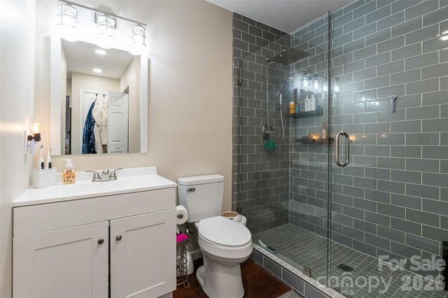 6060 Lineberger Road, Sherrills Ford, NC 28673