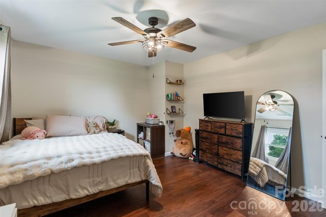 6060 Lineberger Road, Sherrills Ford, NC 28673