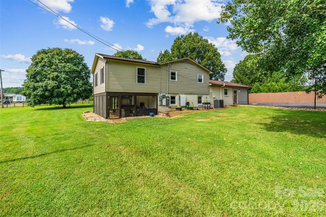 6060 Lineberger Road, Sherrills Ford, NC 28673