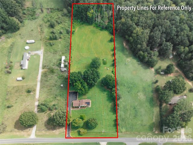 6060 Lineberger Road, Sherrills Ford, NC 28673