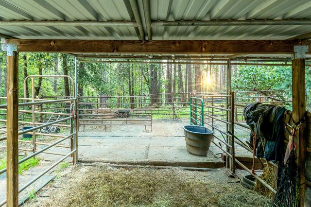 15188 N Bloomfield Rd, Nevada City, CA 95959