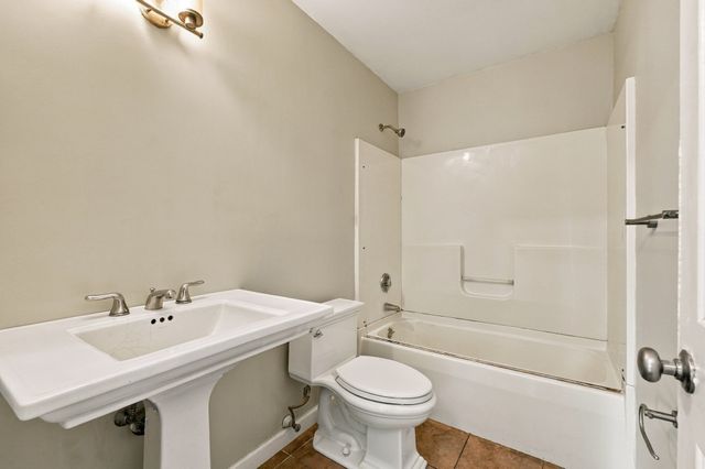 88 Bailey St 88, Stoughton, MA 02072