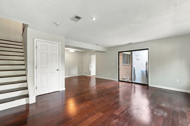 88 Bailey St 88, Stoughton, MA 02072