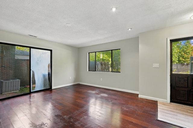 88 Bailey St 88, Stoughton, MA 02072