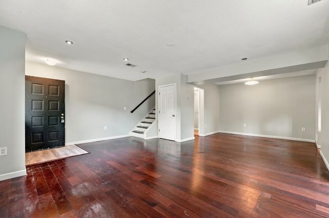 88 Bailey St 88, Stoughton, MA 02072