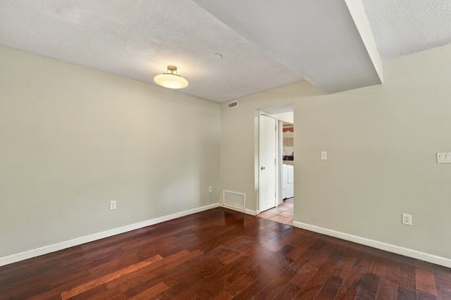 88 Bailey St 88, Stoughton, MA 02072