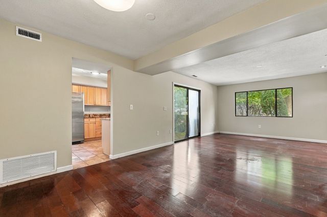 88 Bailey St 88, Stoughton, MA 02072