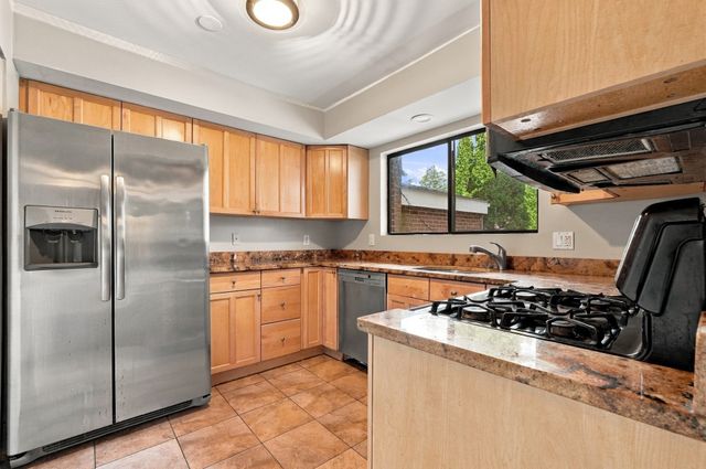 88 Bailey St 88, Stoughton, MA 02072