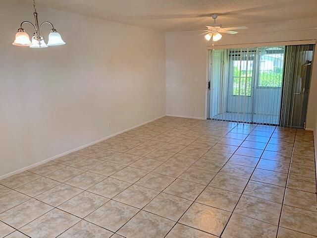 2667 Emory Dr Drive W H, West Palm Beach, FL 33415