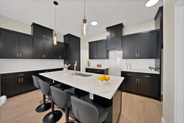 817 Stamps Avenue, Fort Worth, TX 76114