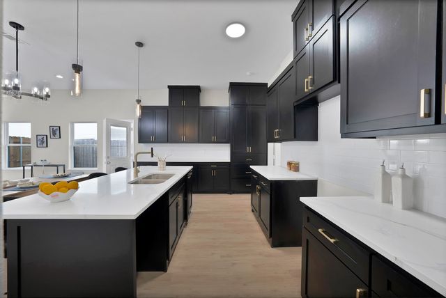 817 Stamps Avenue, Fort Worth, TX 76114