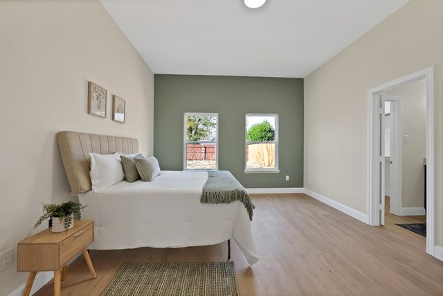 817 Stamps Avenue, Fort Worth, TX 76114