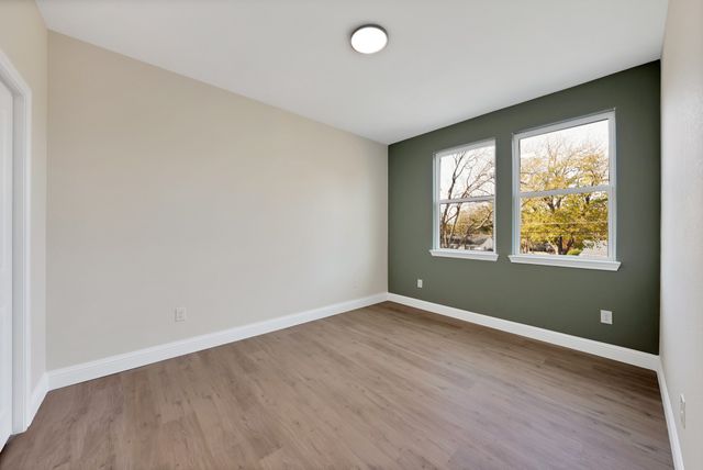 817 Stamps Avenue, Fort Worth, TX 76114