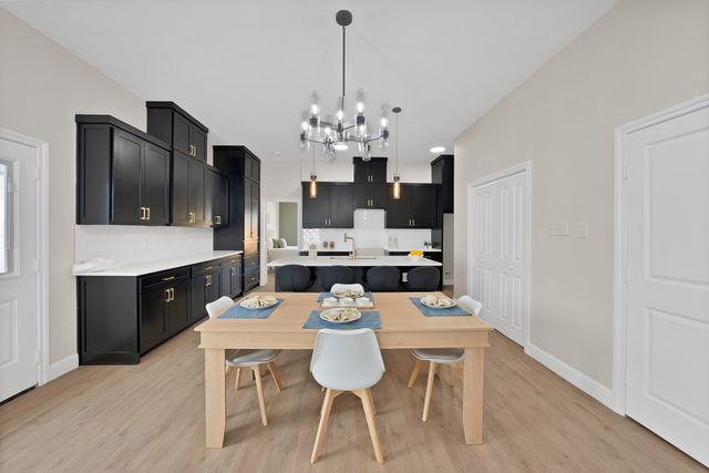 817 Stamps Avenue, Fort Worth, TX 76114