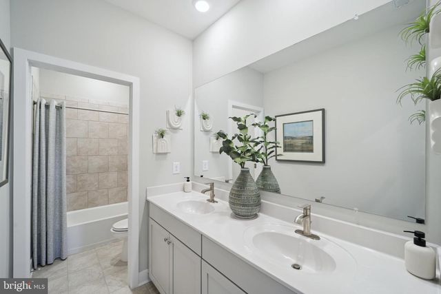 5442 NEWPORT CIR, White Plains, MD 20695