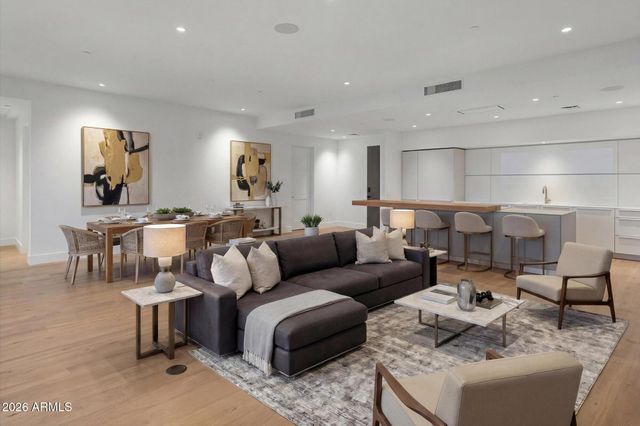 4849 N CAMELBACK RIDGE Drive A404, Scottsdale, AZ 85251