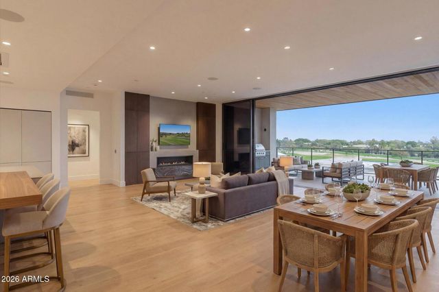 4849 N CAMELBACK RIDGE Drive A404, Scottsdale, AZ 85251