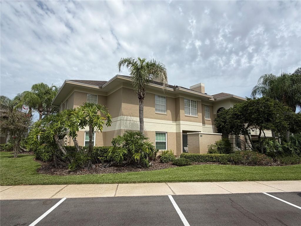 802 EAGLE POND DRIVE 802, Winter Haven, FL 33884