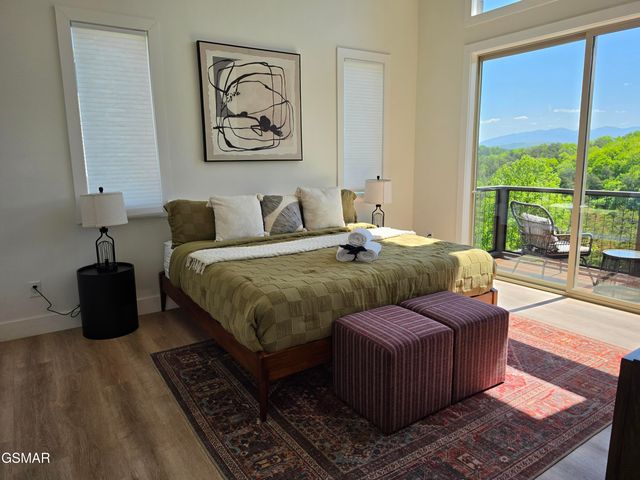 2955 Lightning Strike Drive, Sevierville, TN 37876