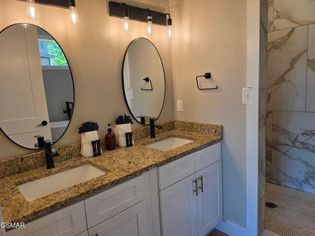 2955 Lightning Strike Drive, Sevierville, TN 37876