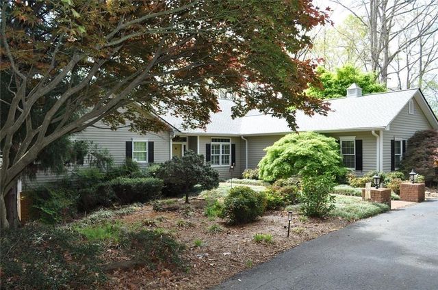 731 Hidden Lakes Trail, Jefferson, GA 30549