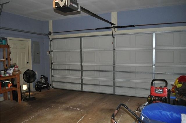 731 Hidden Lakes Trail, Jefferson, GA 30549