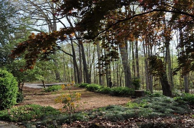 731 Hidden Lakes Trail, Jefferson, GA 30549